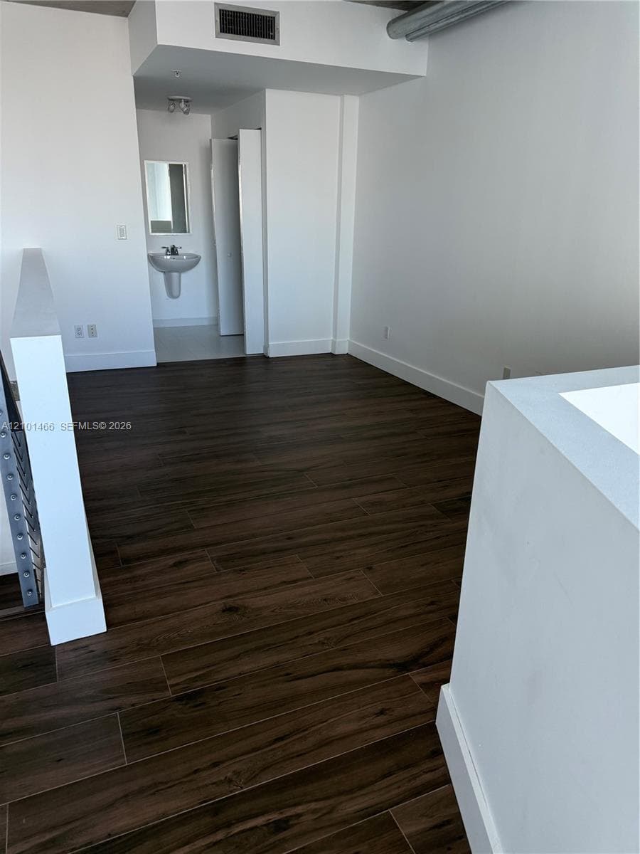 NEO VERTIKA CONDO · #1703 in Miami - Photo 12