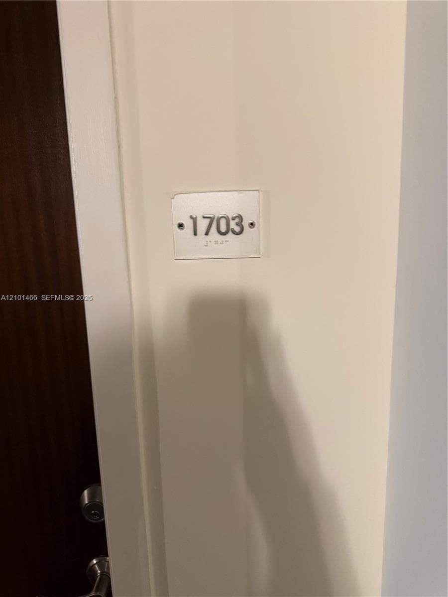 NEO VERTIKA CONDO · #1703 in Miami - Photo 22