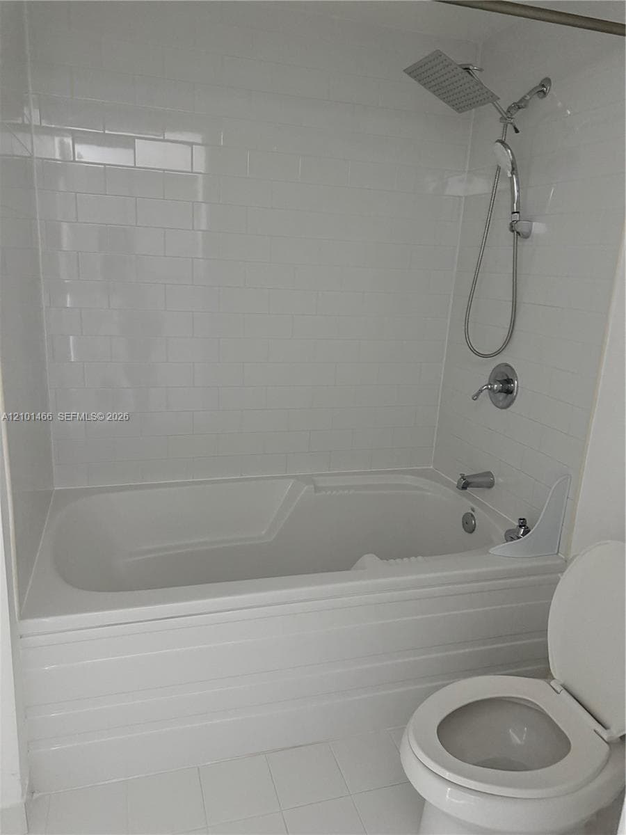 NEO VERTIKA CONDO · #1703 in Miami - Photo 14