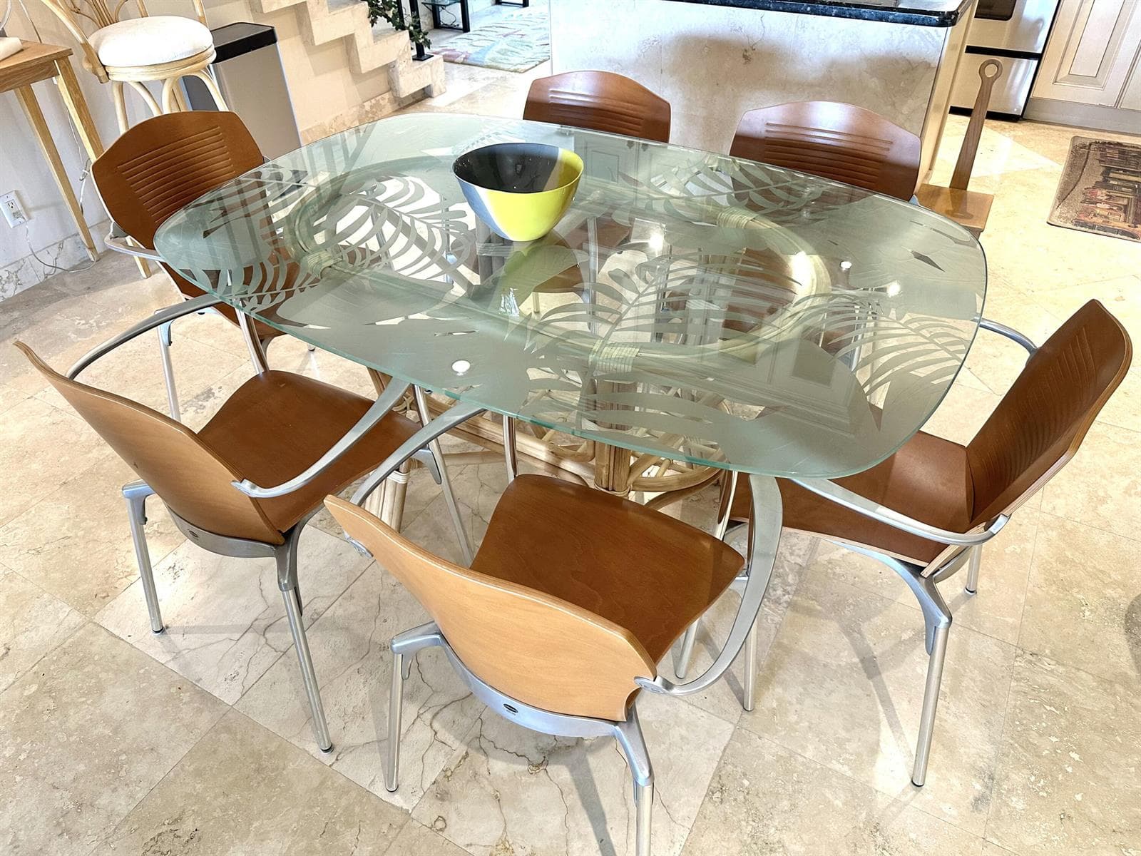 5 - Dining