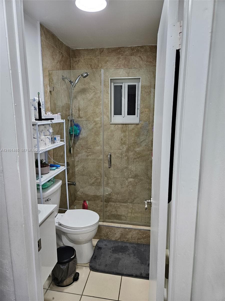 BELLA VILLAS LAS PALMAS · #19 in Hialeah - Photo 8