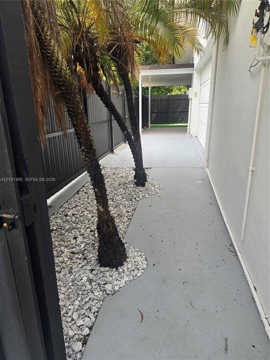 DOWNER PALMS DIV NO 1 · #4 in Homestead - Photo 5