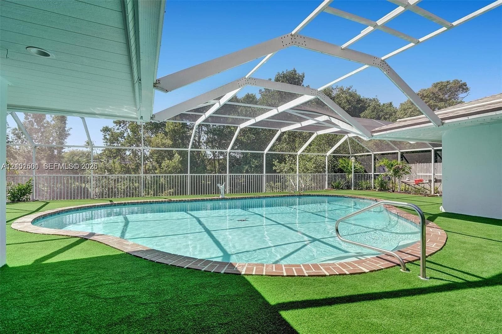 2310 NE 195th St photo 26