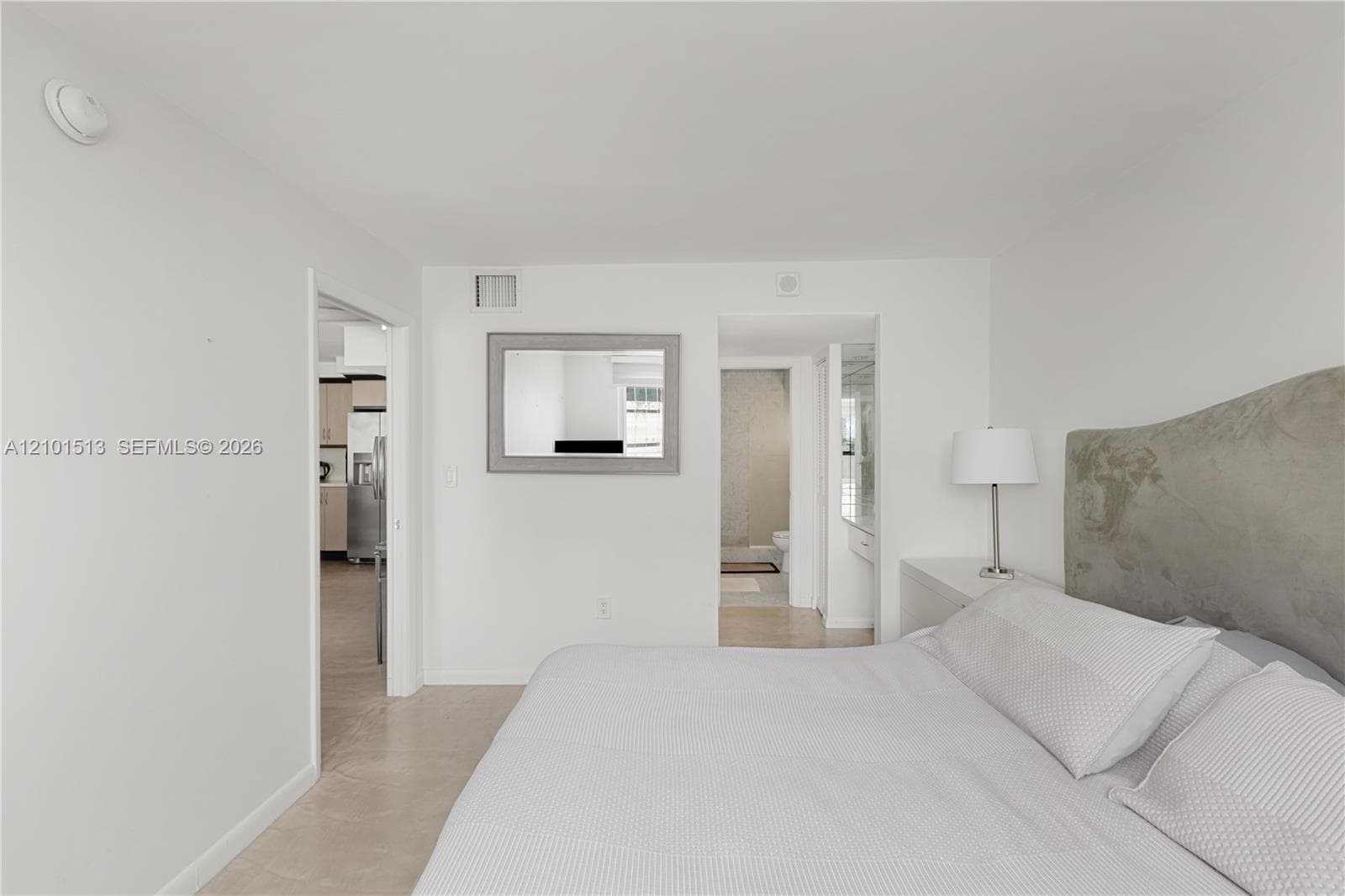 Ocean Point · #812 in Miami Beach - Photo 8