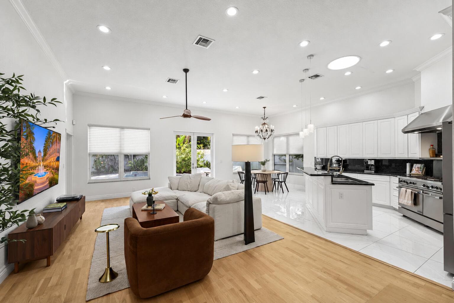 Living Area & Kitchen