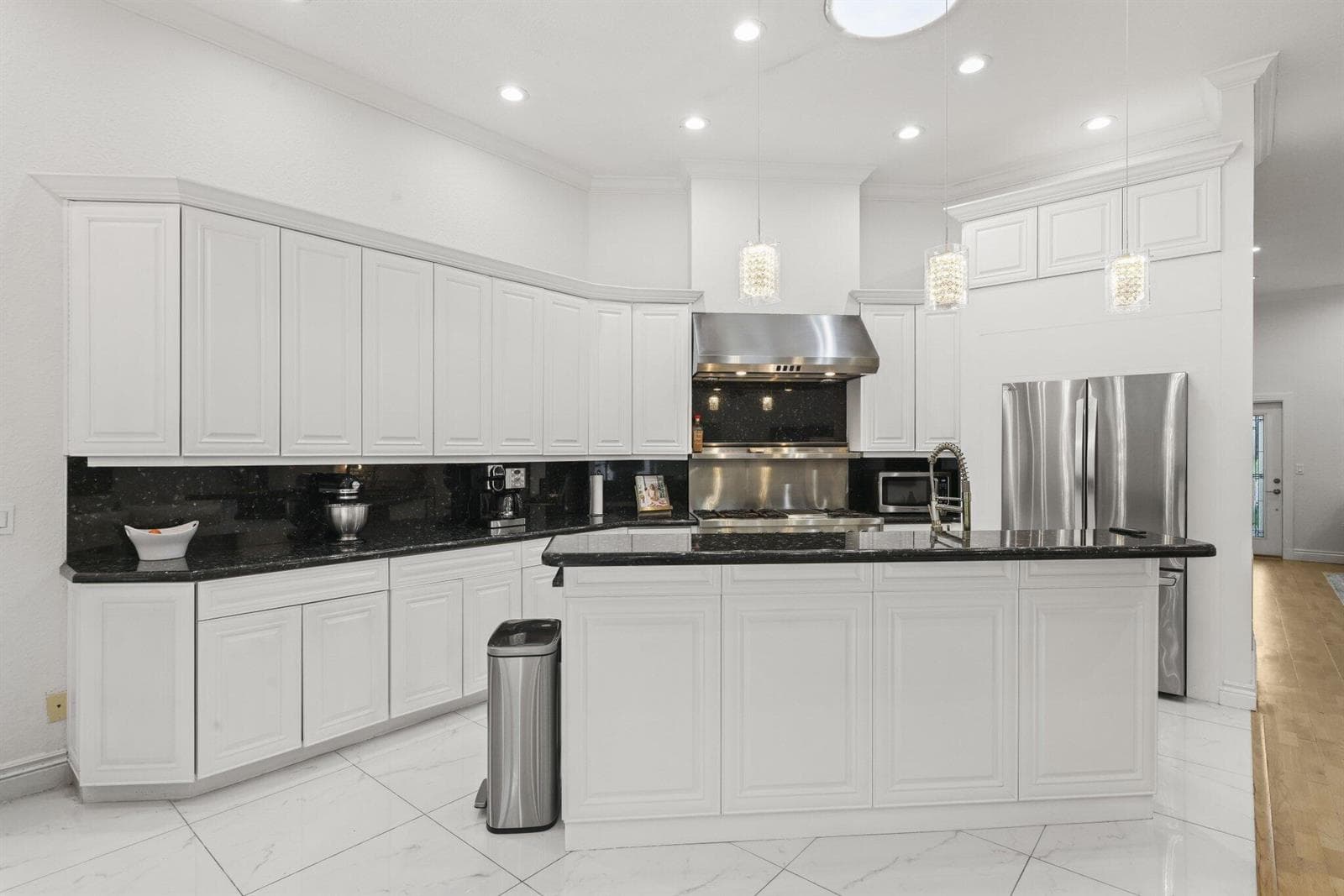 Open Kitchen