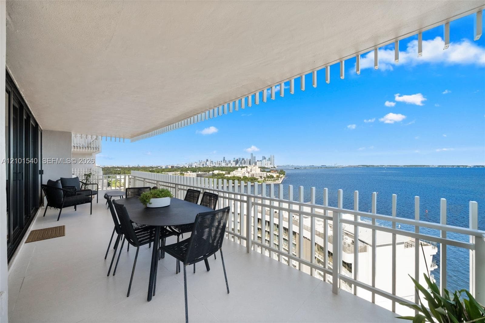 Three Grove Isle · #C1701 in Miami - Photo 3