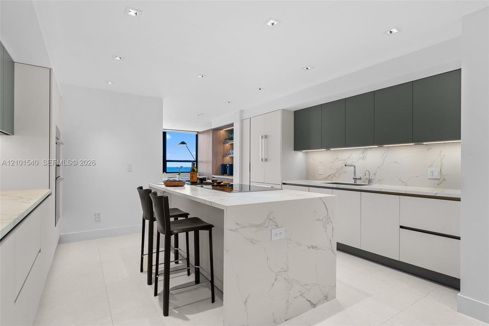 Three Grove Isle · #C1701 in Miami - Photo 4
