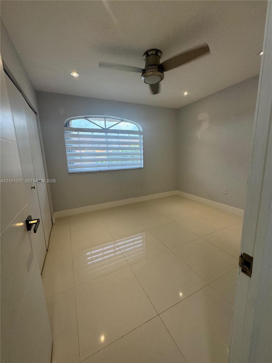 West Poinciana Villas Con · #204 in Hialeah - Photo 2