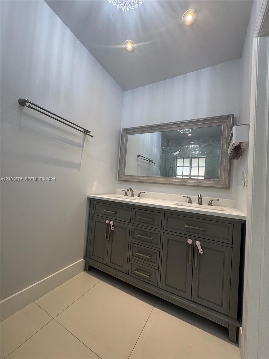 West Poinciana Villas Con · #204 in Hialeah - Photo 16