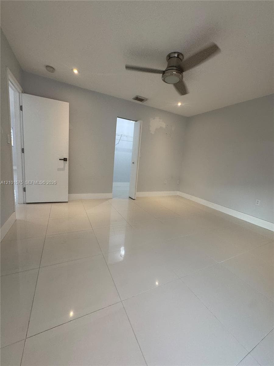 West Poinciana Villas Con · #204 in Hialeah - Photo 11