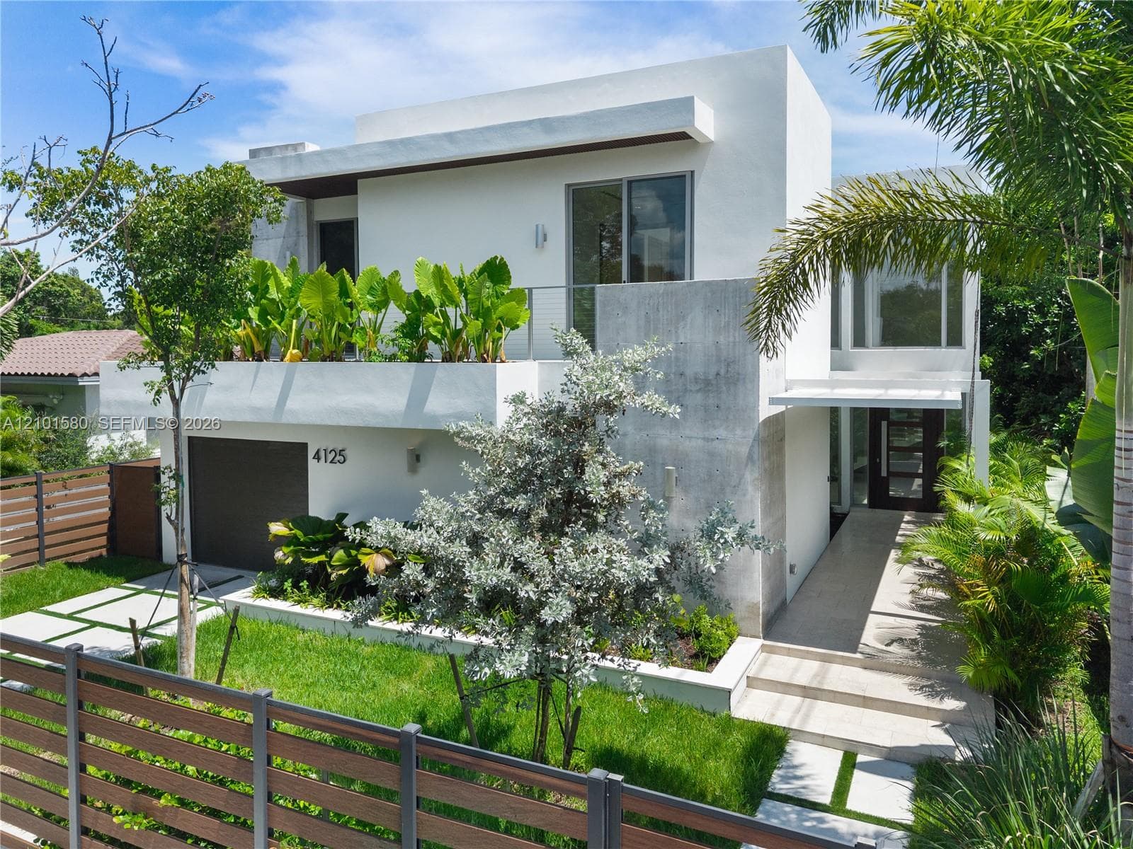 4125 NW 5th Ave photo 5
