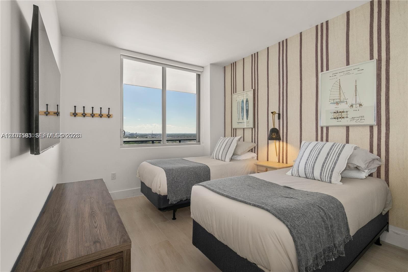 THE HARBOUR NORTH CONDO · #2406 in North Miami Beach - Photo 17