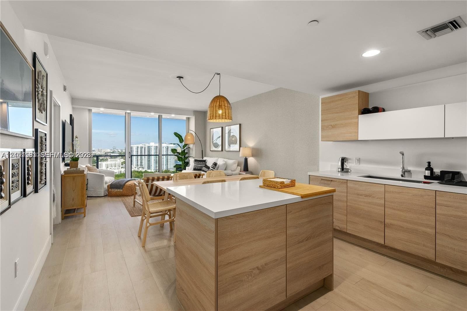 THE HARBOUR NORTH CONDO · #2406 in North Miami Beach - Photo 7