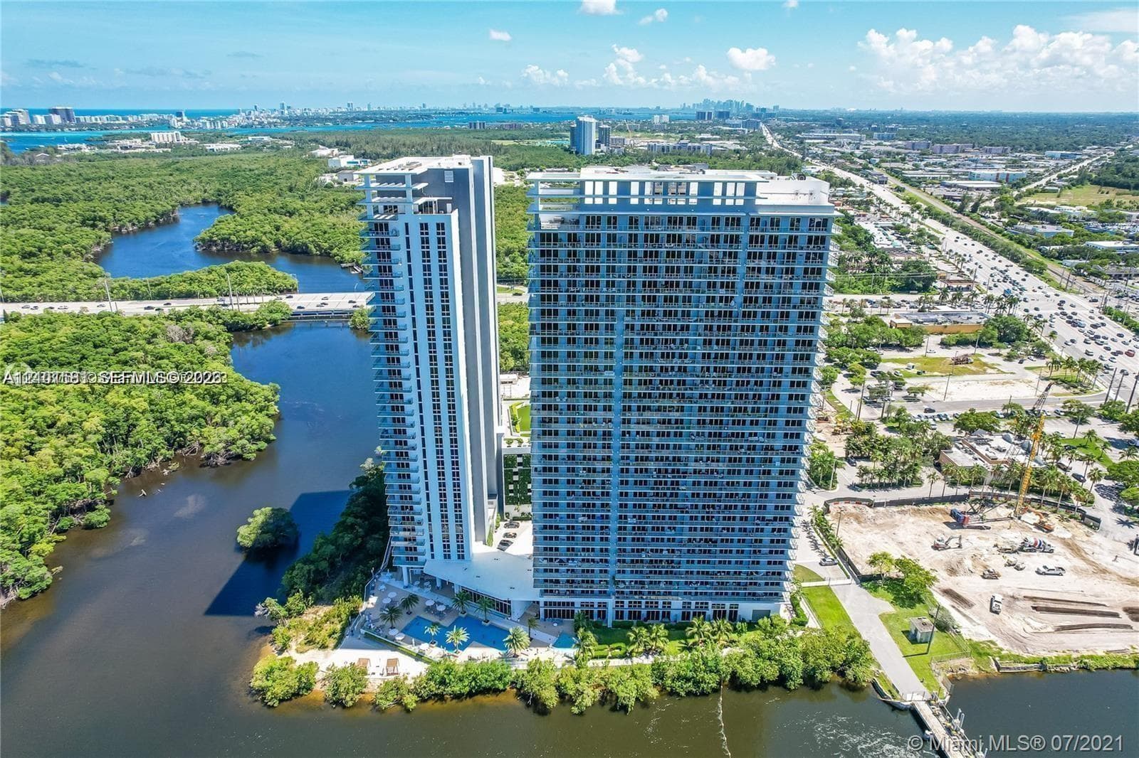 THE HARBOUR NORTH CONDO · #2406 in North Miami Beach - Photo 24
