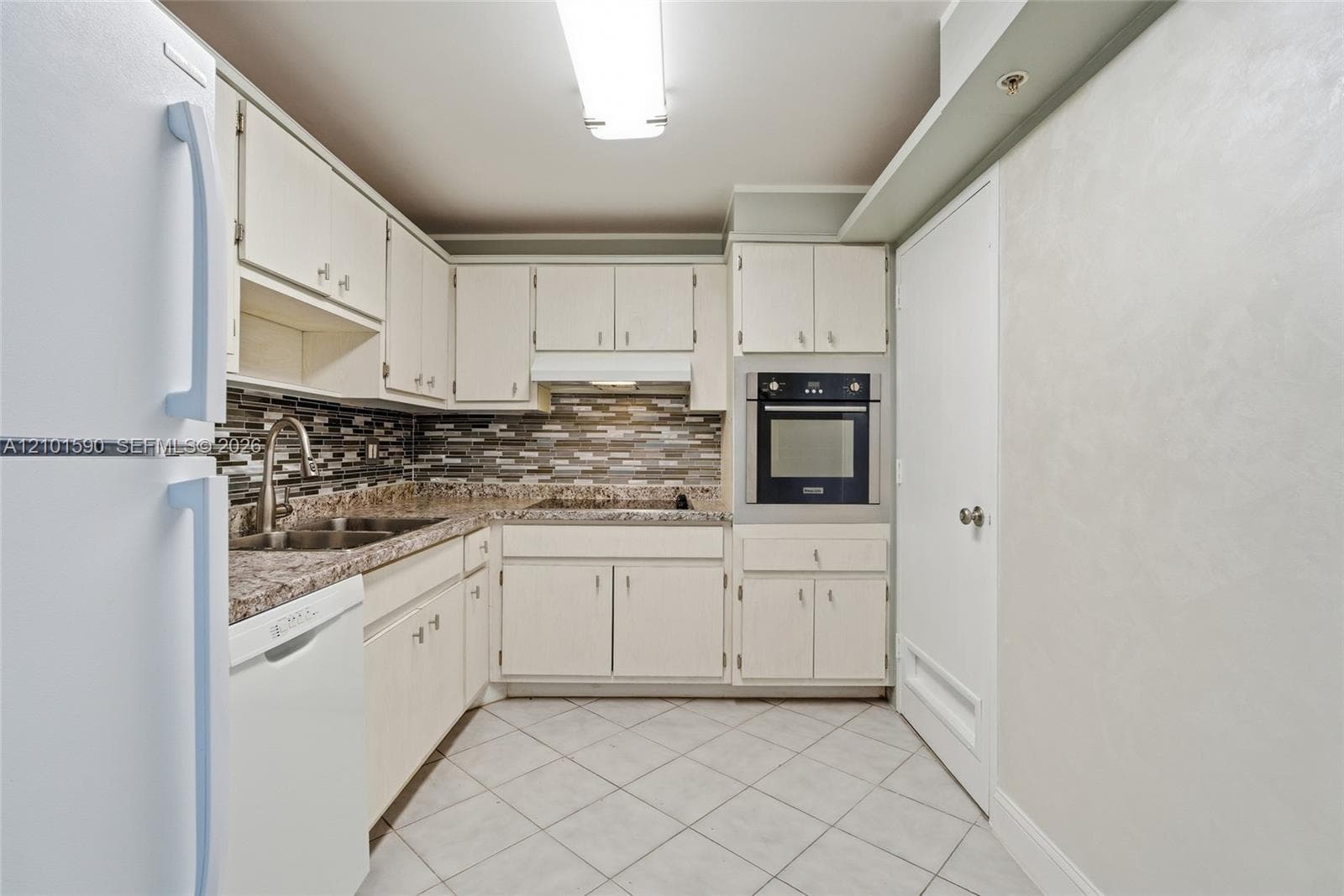 COASTAL TOWERS CONDO · #1404 in Sunny Isles Beach - Photo 6