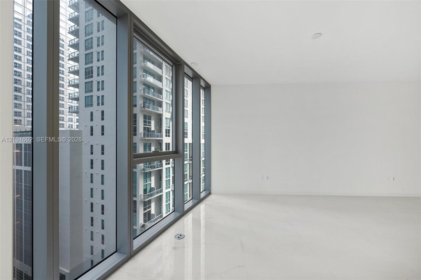 Aston Martin Residences · #1205C in Miami - Photo 17