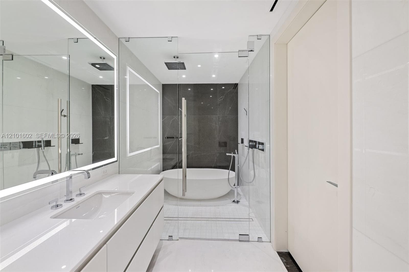 Aston Martin Residences · #1205C in Miami - Photo 16
