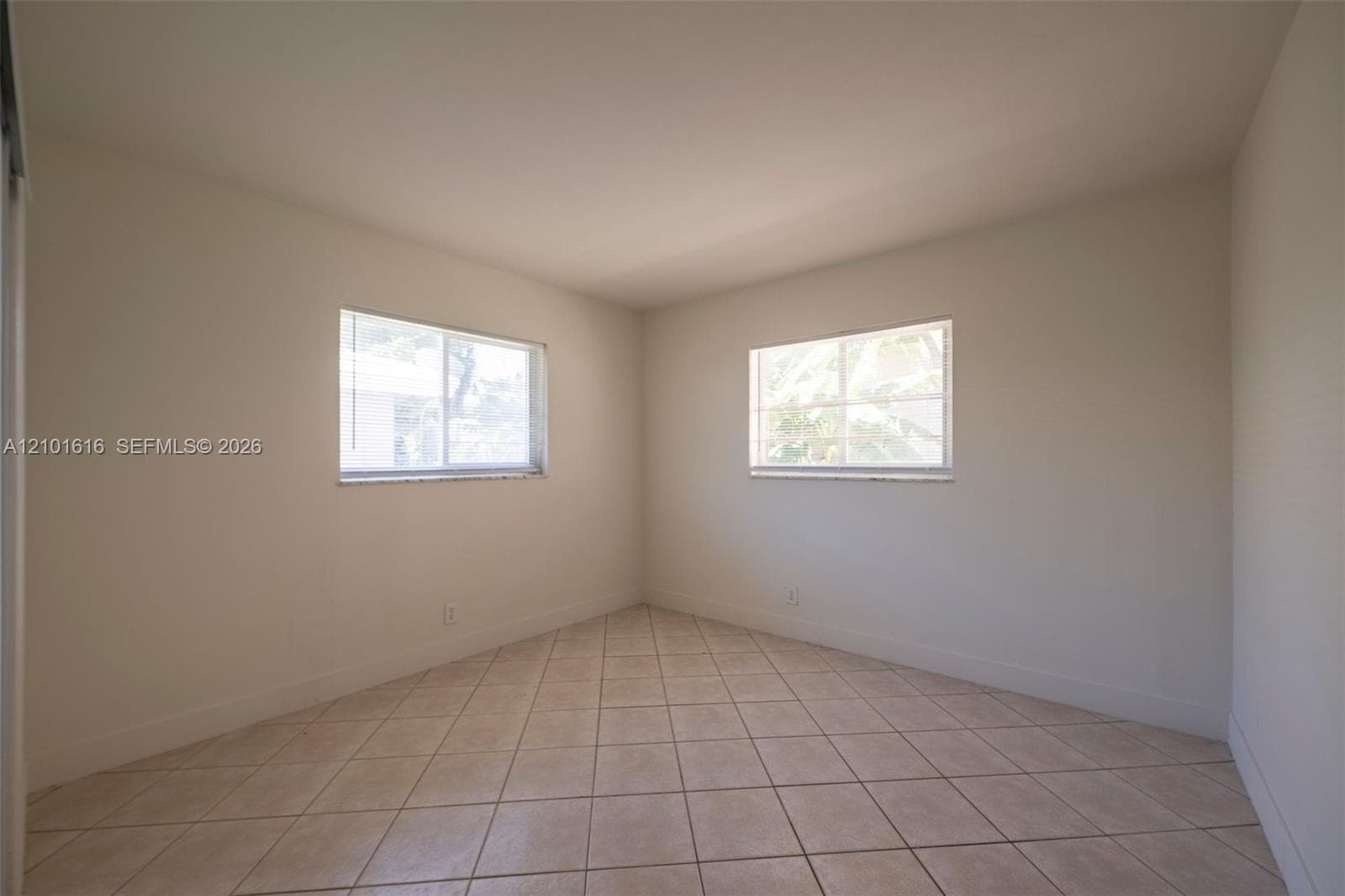 VENETIAN ISLES 2ND SEC · #B in Lighthouse Point - Photo 5