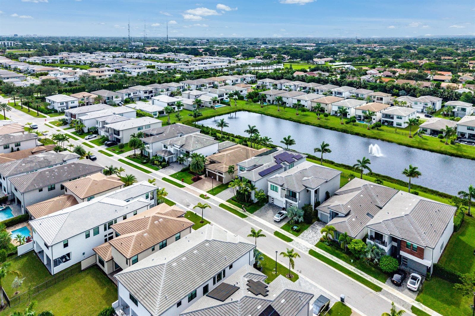 047-8556CrystalDownsAvenue-BocaRaton-FL-
