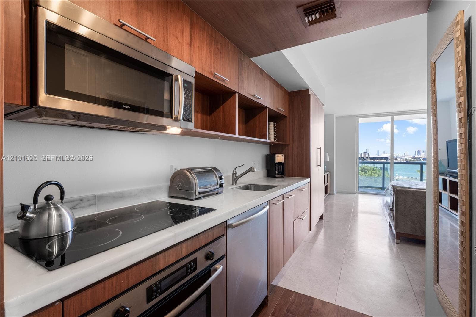 50 Biscayne · #811 in Miami - Photo 3