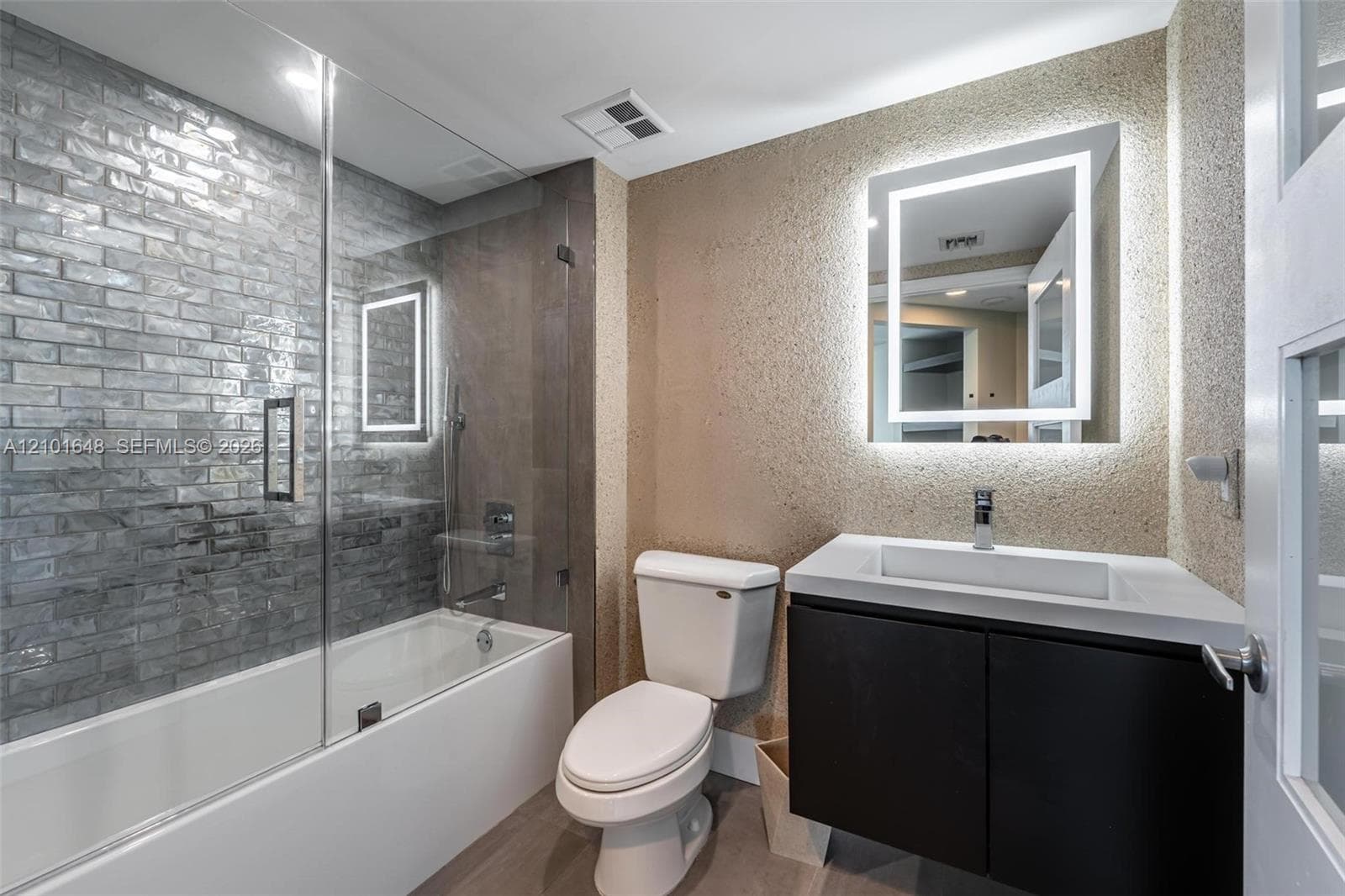 2nd Bathroom