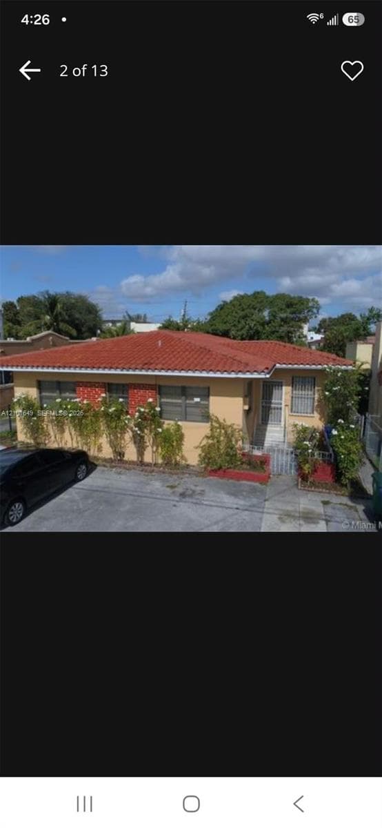 2051 SW 7th St photo 1