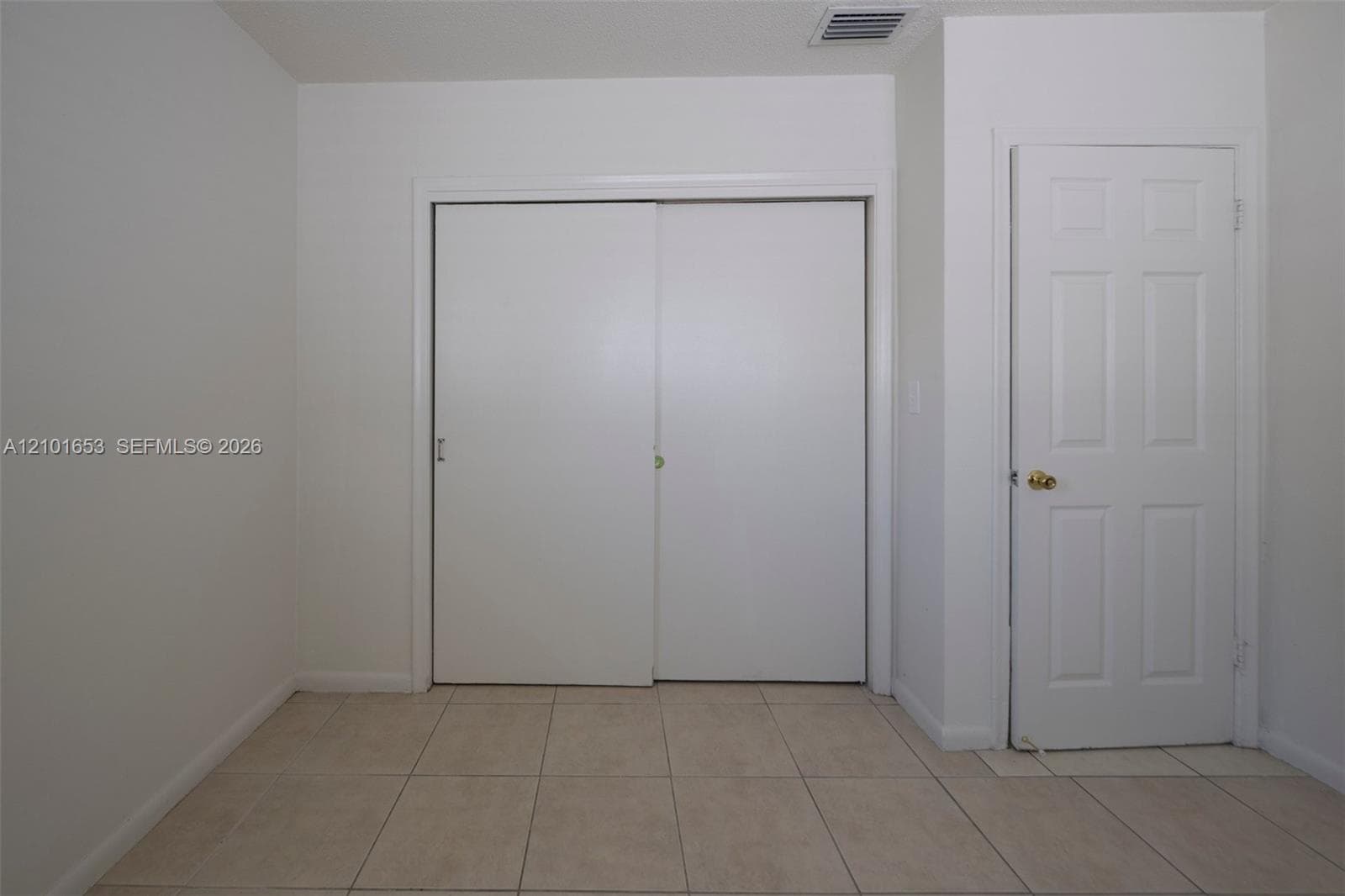 2981 NE 19th Ter #D photo 12