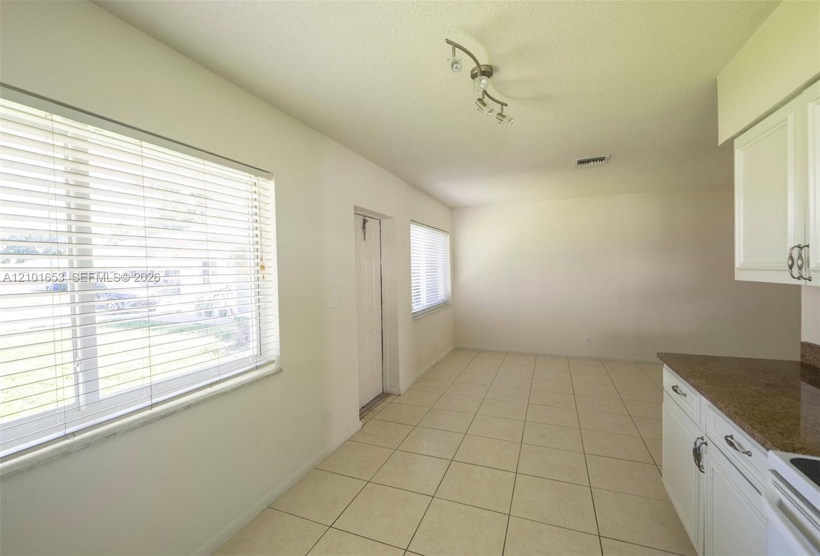 2981 NE 19th Ter #D photo 5