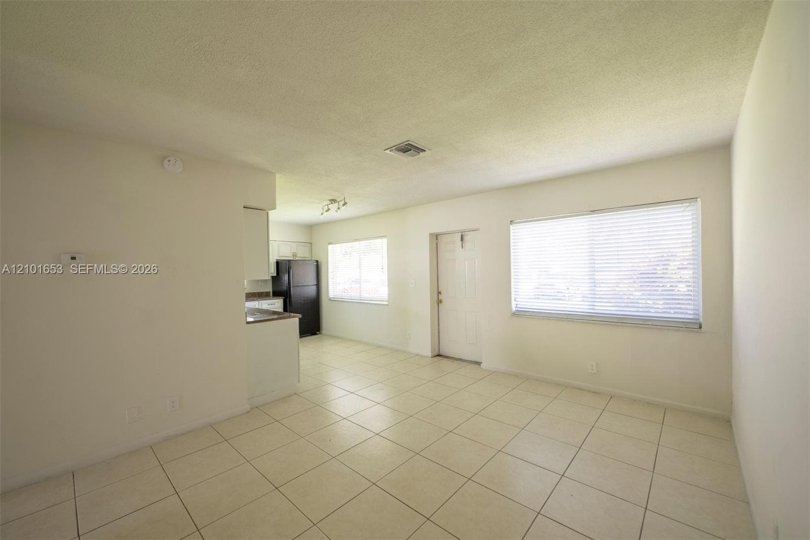 2981 NE 19th Ter #D photo 8