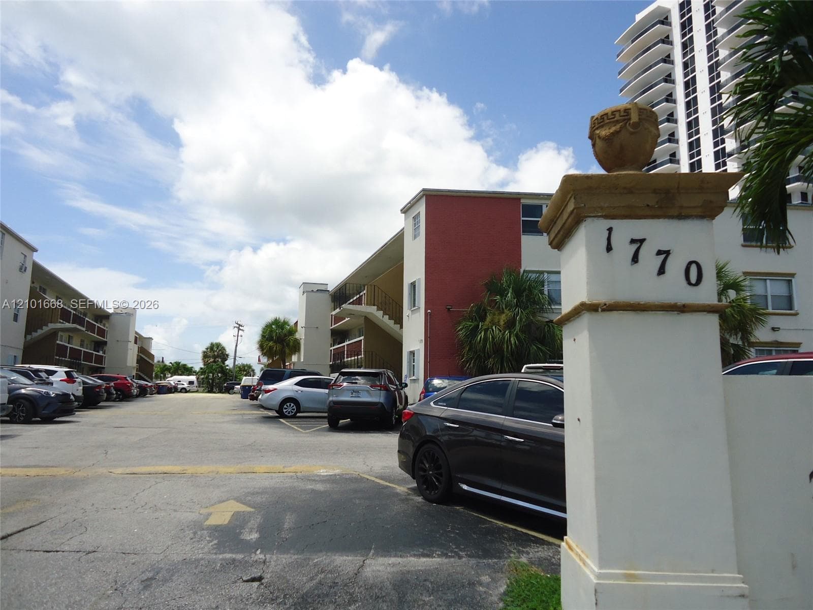 NO BAY WHITE HOUSE NO 4 C · #D107 in North Bay Village - Photo 3