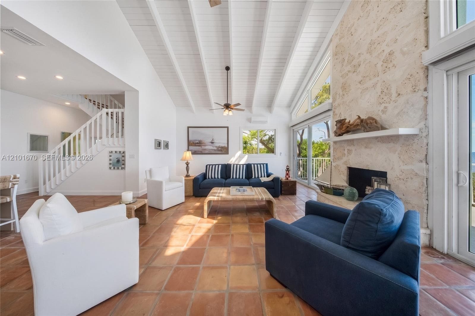 316 N Dr photo 7