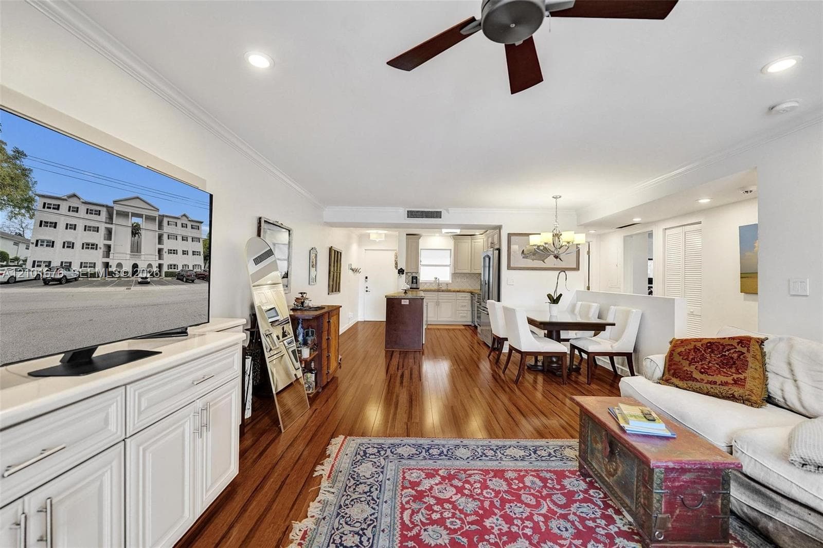 Las Olas Manor · #301 in Fort Lauderdale - Photo 4