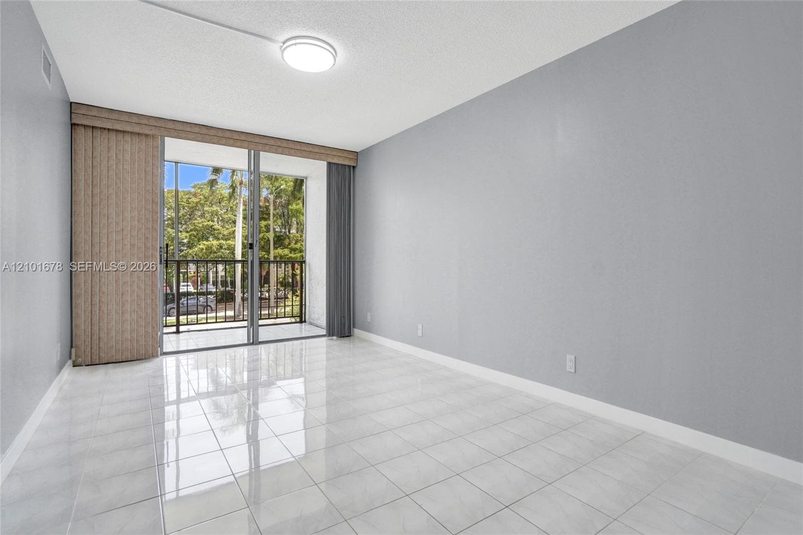 DESOTO PARK CONDO · #207 in Hallandale Beach - Photo 16