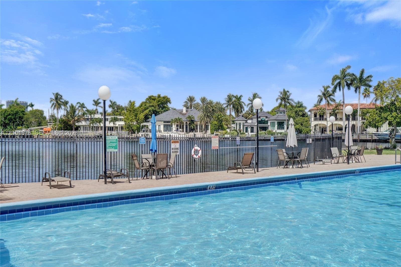 DESOTO PARK CONDO · #207 in Hallandale Beach - Photo 28