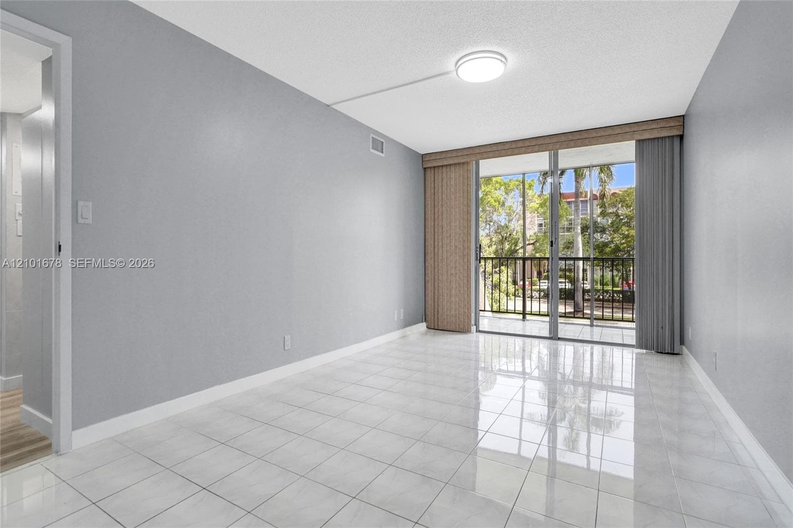 DESOTO PARK CONDO · #207 in Hallandale Beach - Photo 15