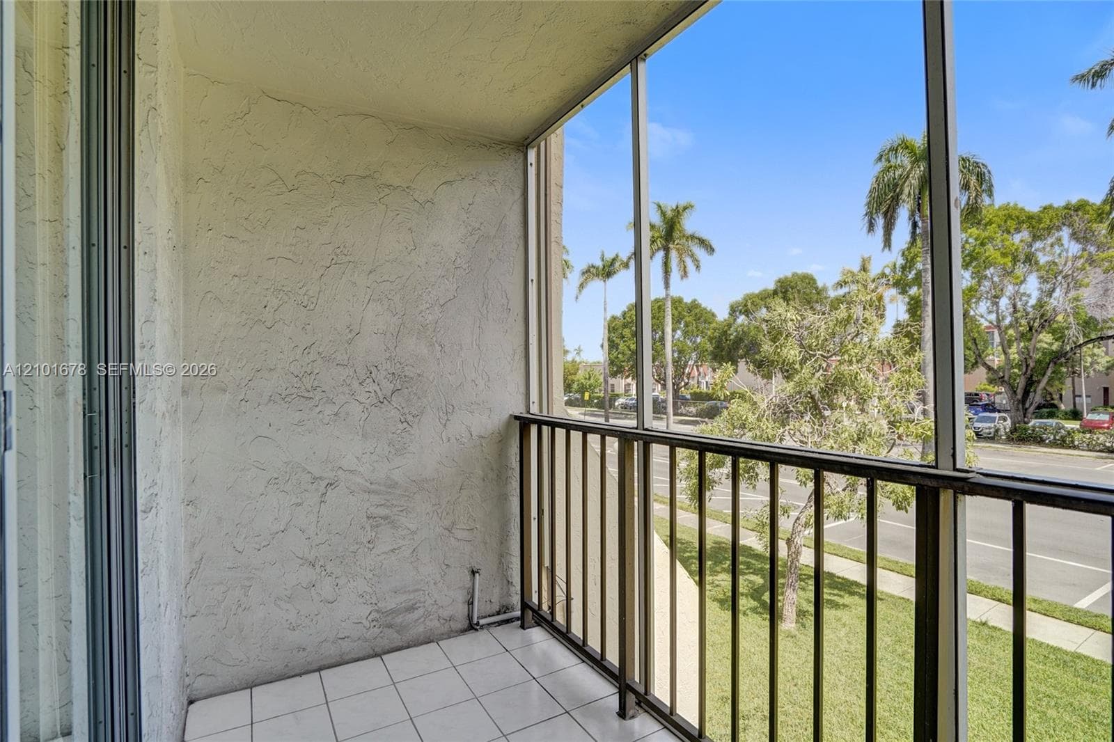 DESOTO PARK CONDO · #207 in Hallandale Beach - Photo 19