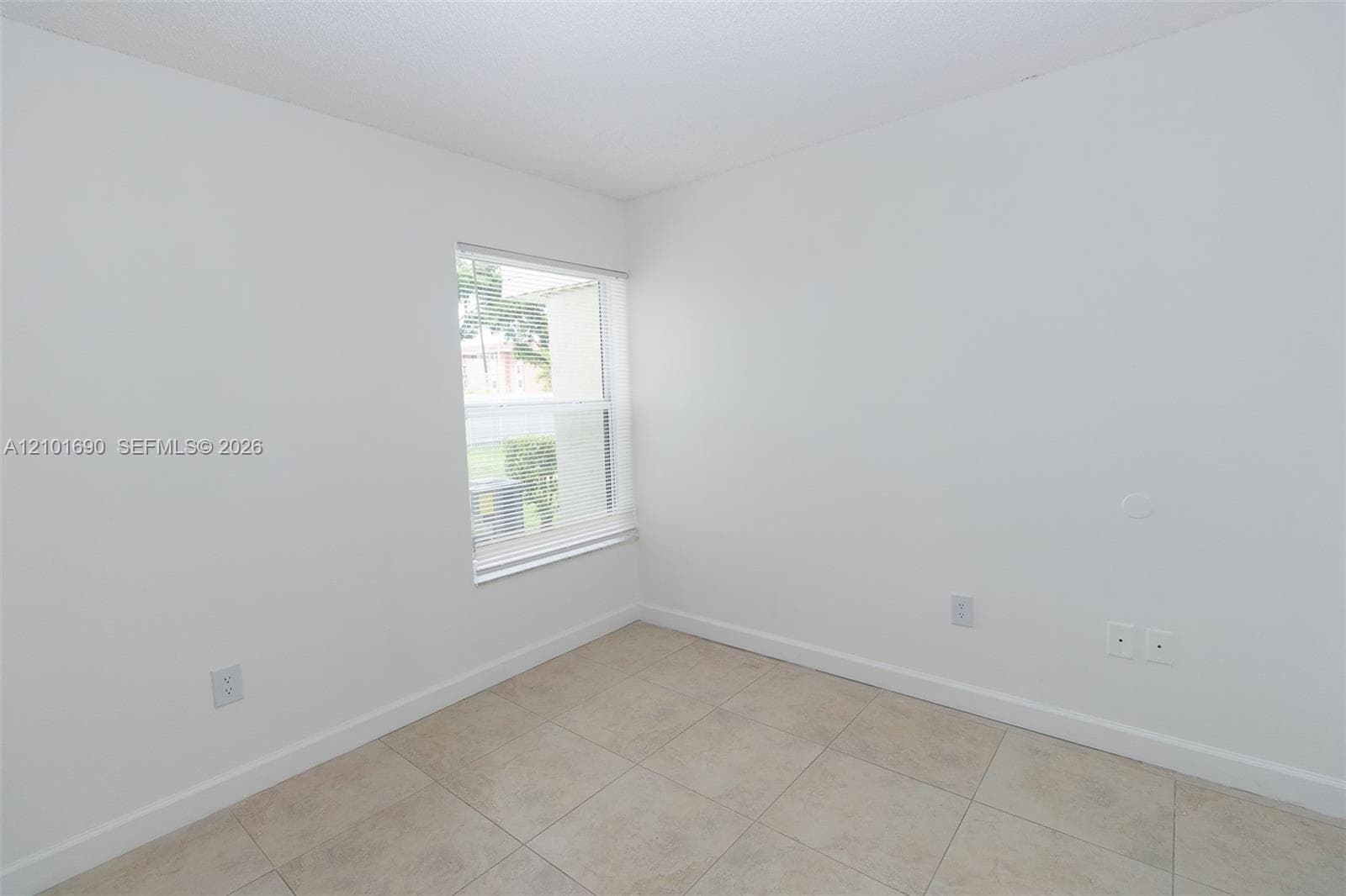 ANTIGUA AT CNTRY CLUBOF M · #M-3 in Hialeah - Photo 11