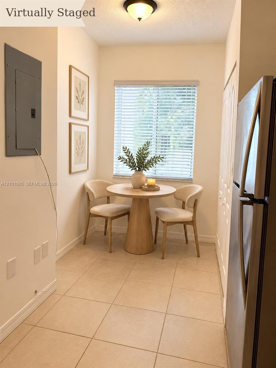Kitchen Eat In Area