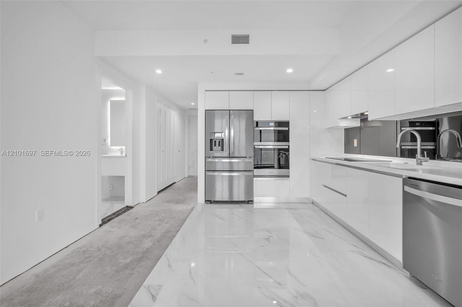 HALLANDALE OASIS · #1806 in Hallandale Beach - Photo 10
