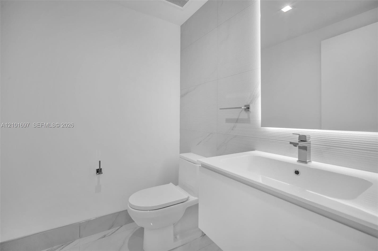 HALLANDALE OASIS · #1806 in Hallandale Beach - Photo 19