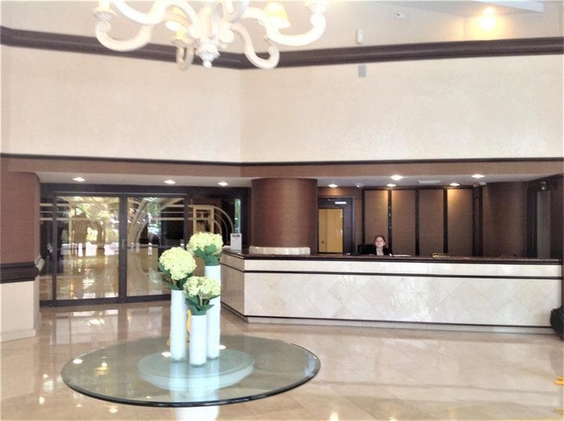LOBBY 2