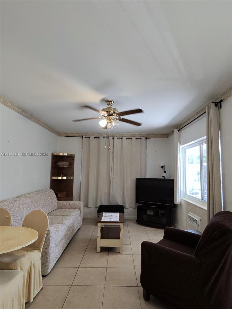 BLUE SKY CONDO · #24 in Miami Beach - Photo 52