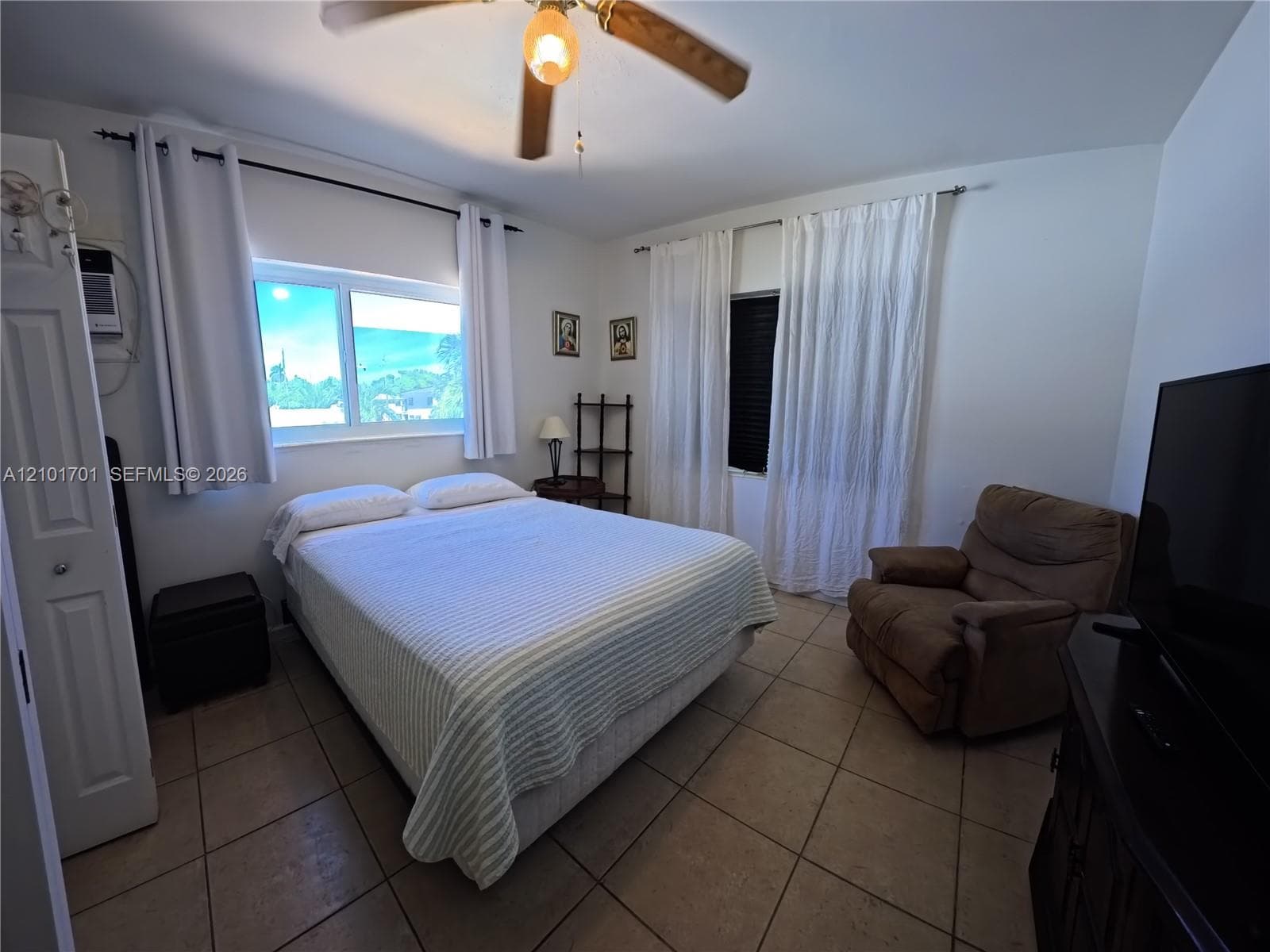 BLUE SKY CONDO · #24 in Miami Beach - Photo 15