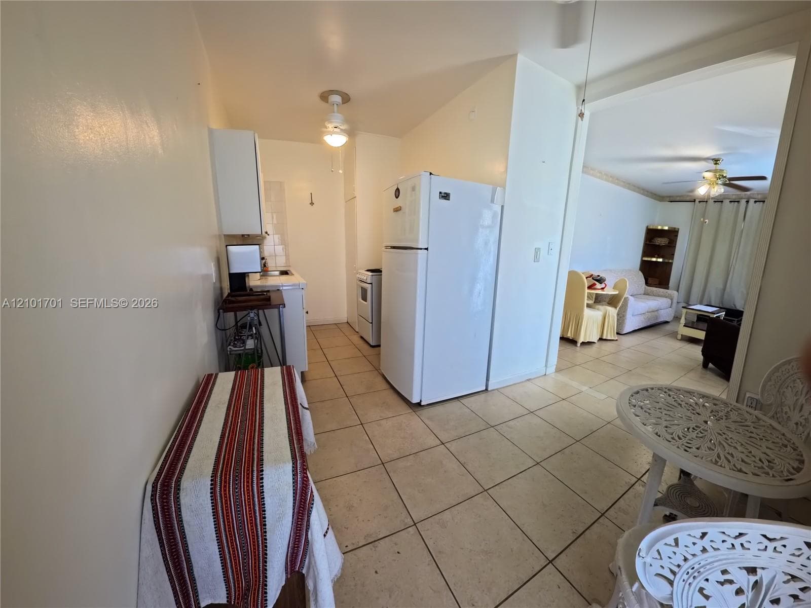 BLUE SKY CONDO · #24 in Miami Beach - Photo 11