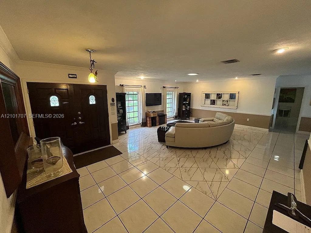 13250 N Calusa Club Dr photo 3