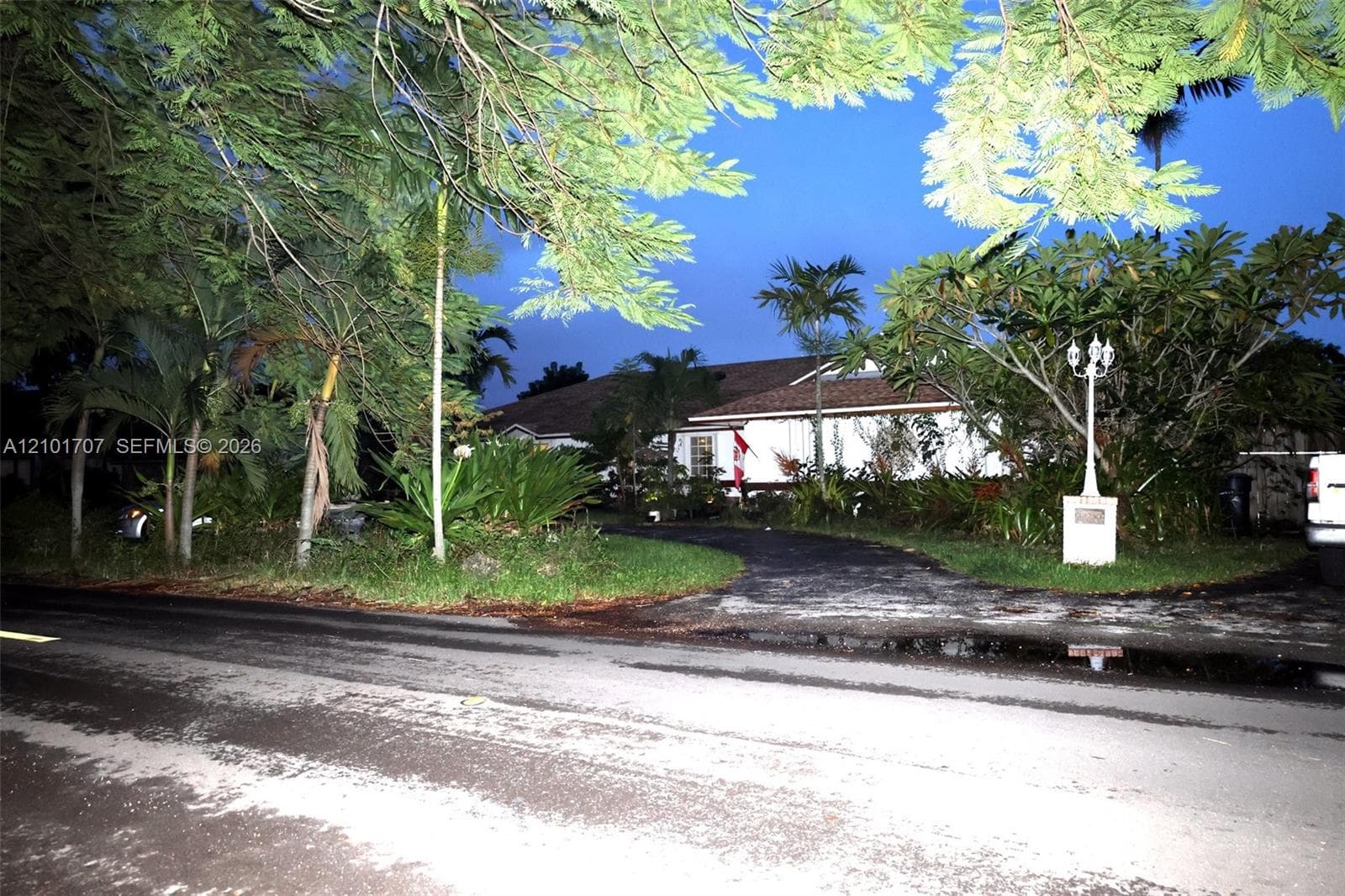13250 N Calusa Club Dr photo 9