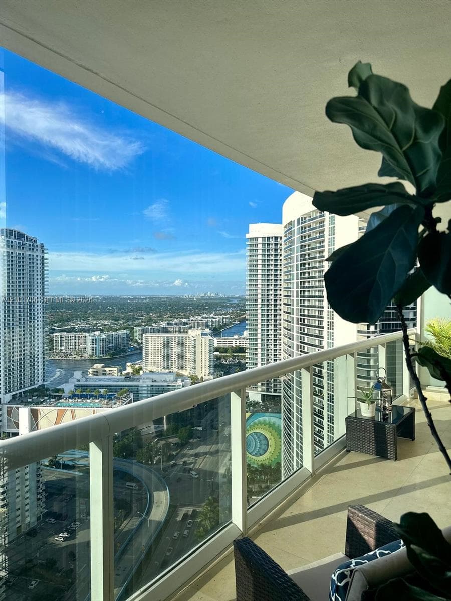 BEACH CLUB CONDO · #3608 in Hallandale Beach - Photo 23