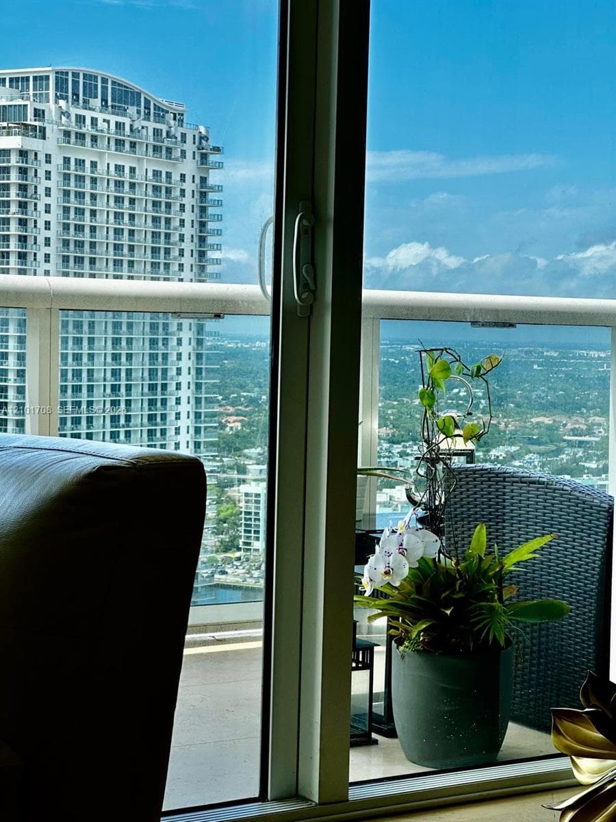 BEACH CLUB CONDO · #3608 in Hallandale Beach - Photo 22