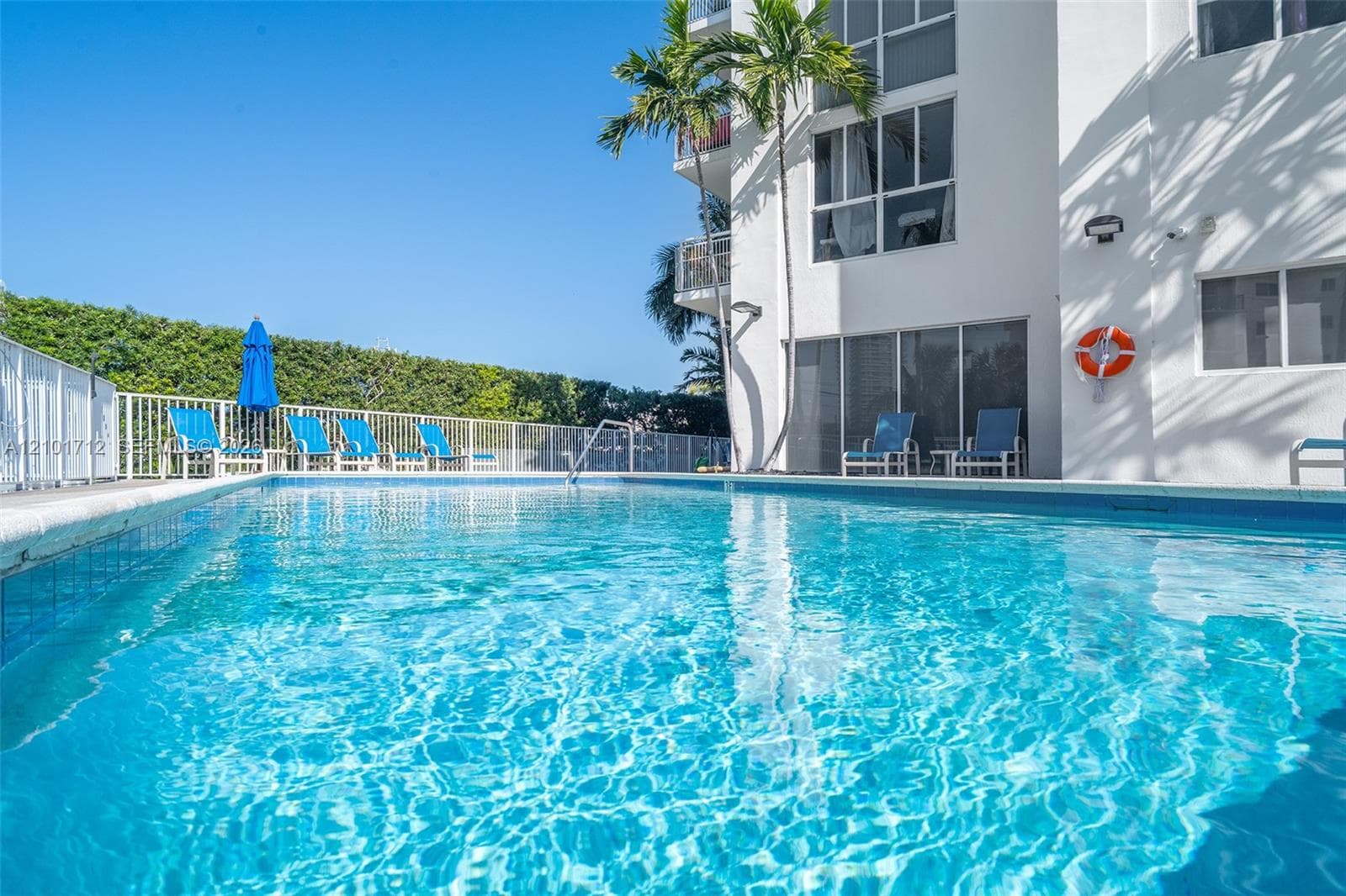 WEST BAY PLAZA CONDO · #407 in Miami Beach - Photo 16